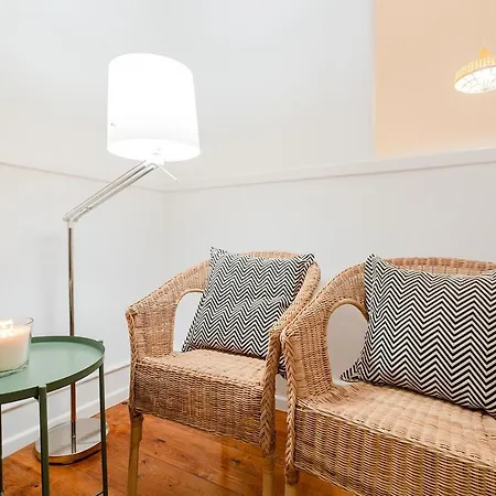 Stunning Bridge View From Open Plan Flat アパート